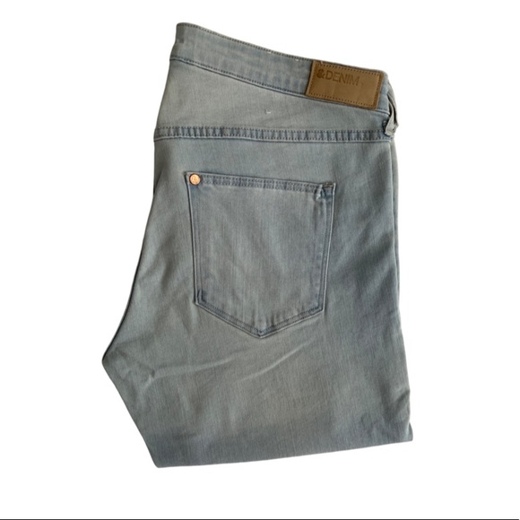 4for $30 Denim - Picture 3 of 7